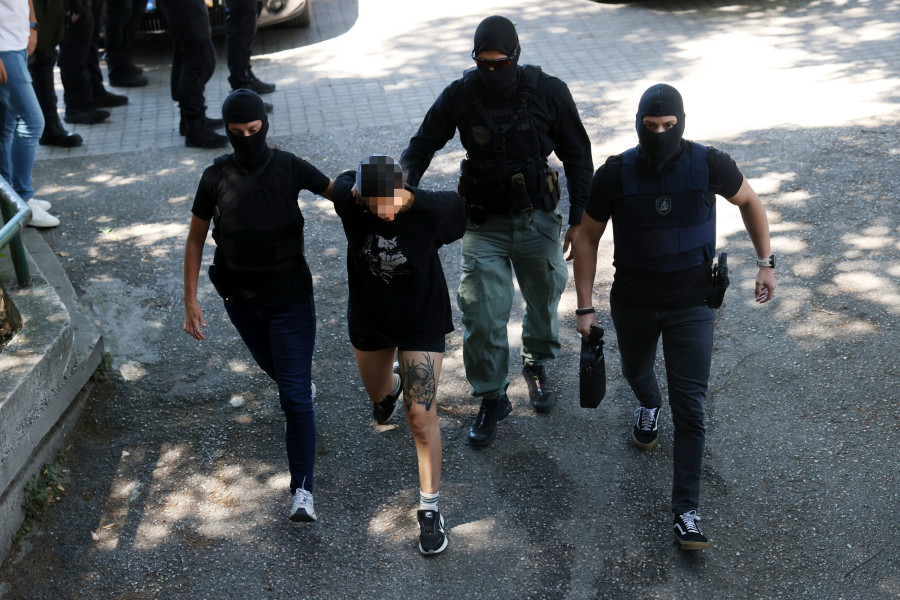 Στον ανακριτή οι τρεις συλληφθέντες για την εμπρηστική επίθεση στο σπίτι της οικογένειας Νέστορα
