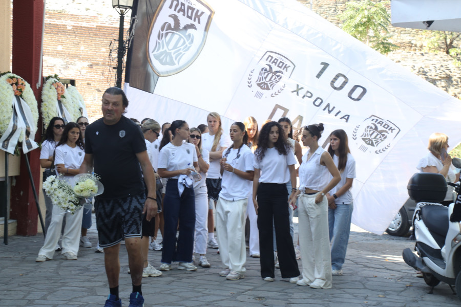 Το τελευταίο «αντίο» στην 15χρονη αθλήτρια του ΠΑΟΚ, Άννα – Μαρία Πανταζώνη.