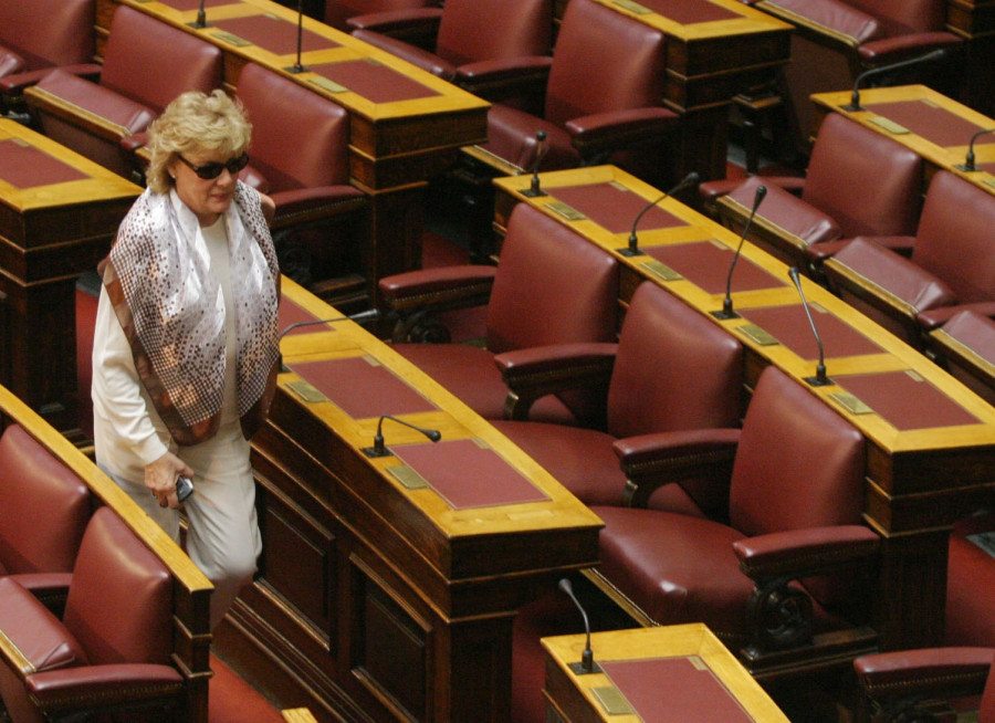ΒΟΥΛΗ Μάρω Κοντού 