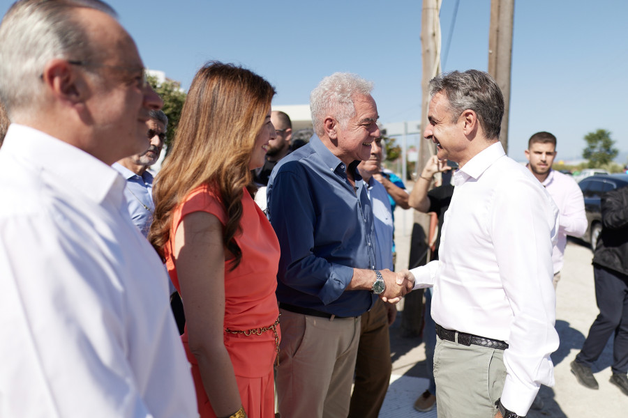 [388412] ΠΕΡΙΟΔΕΙΑ ΤΟΥ ΠΡΩΘΥΠΟΥΡΓΟΥ ΚΥΡΙΑΚΟΥ ΜΗΤΣΟΤΑΚΗ ΣΤΗΝ ΒΟΡΕΙΑ ΕΥΒΟΙΑ (ΔΗΜΗΤΡΗΣ ΠΑΠΑΜΗΤΣΟΣ/ Γ.Τ ΠΡΩΘΥΠΟΥΡΓΟΥ/EUROKINISSI)