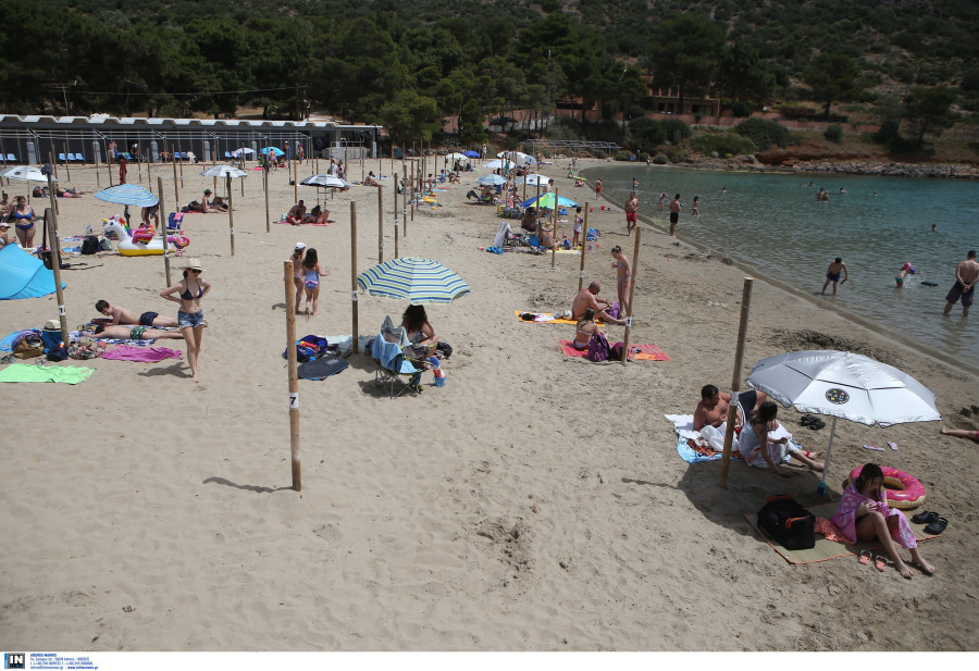 ΣΤΙΓΜΙΟΤΥΠΑ ΑΠΟ ΤΗΝ ΠΑΡΑΛΙΑ ΑΥΛΑΚΙΟΥ-ΠΟΡΤΟ ΡΑΦΤΗ ΤΗΝ ΠΡΩΤΗ ΜΕΡΑ ΛΕΙΤΟΥΡΓΙΑΣ ΤΩΝ ΠΛΑΖ