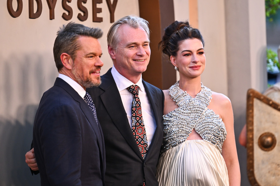 Matt Damon,Christopher Nolan,Anne Hathaway