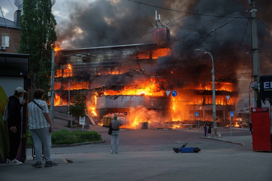 Russia Ukraine War District Under Fire