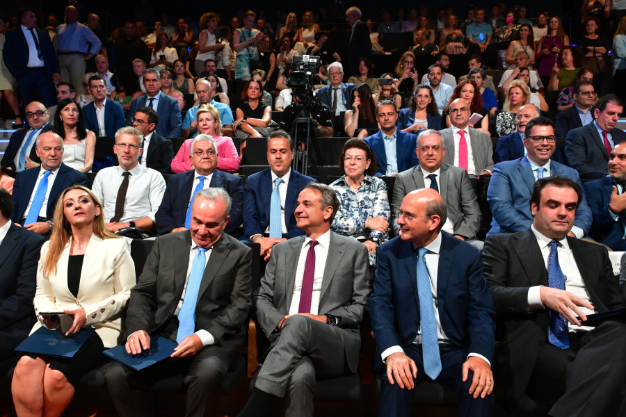 [388535] Ο ΠΡΩΘΥΠΟΥΡΓΟΣ ΚΥΡΙΑΚΟΣ ΜΗΤΣΟΤΑΚΗΣ ΣΤΗΝ ΕΚΔΗΛΩΣΗ ΤΟΥ ΥΠ. ΕΘΝΙΚΗΣ ΟΙΚΟΝΟΜΙΑΣ ΚΑΙ ΟΙΚΟΝΟΜΙΚΩΝ ΓΙΑ ΤΗΝ ΠΑΡΟΥΣΙΑΣΗ ΤΟΥ ΕΘΝΙΚΟΥ ΠΡΟΓΡΑΜΜΑΤΟΣ ΑΝΑΠΤΥΞΗΣ 2026-2030  (ΤΑΤΙΑΝΑ ΜΠΟΛΑΡΗ / EUROKINISSI)