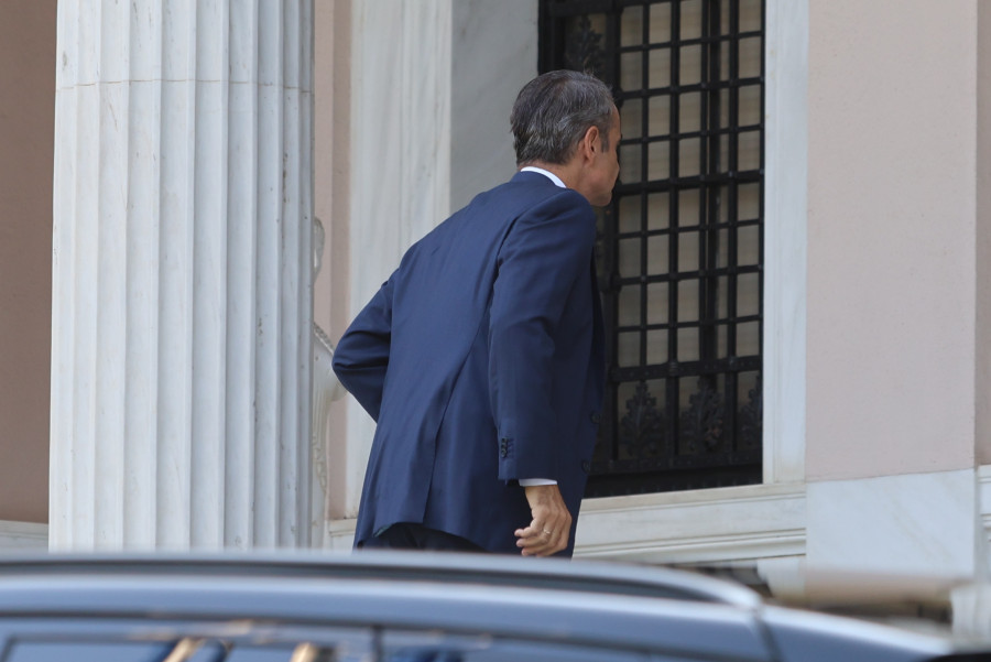 [388585] ΣΥΝΕΔΡΙΑΣΗ ΤΟΥ ΚΥΣΕΑ ΣΤΟ ΜΕΓΑΡΟ ΜΑΞΙΜΟΥ ΥΠΟ ΤΟΝ ΠΡΩΘΥΠΟΥΡΓΟ ΚΥΡΙΑΚΟ ΜΗΤΣΟΤΑΚΗ (ΓΙΑΝΝΗΣ ΠΑΝΑΓΟΠΟΥΛΟΣ/EUROKINISSI)