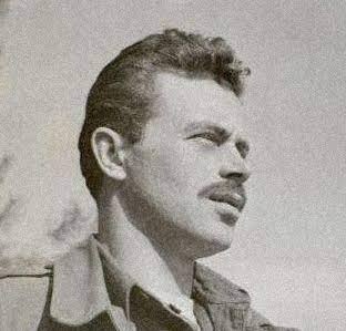 Ο Μουστακλής σε νεότερη ηλικία