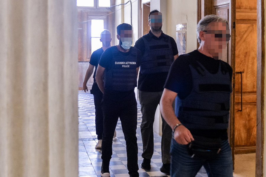 Σύρος-δολοφόνος-syros-dolofonia