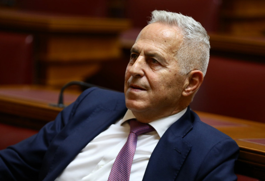 apostolakis.jpg