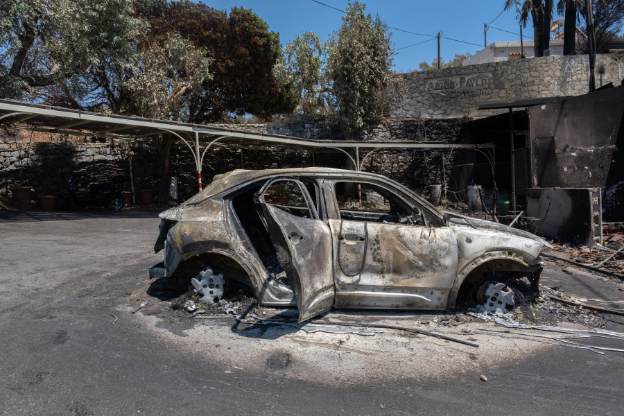 ΡΕΘΥΜΝΟ ΑΓΙΟΣ ΠΑΥΛΟΣ ΦΩΤΙΑ ΕΠΟΜΕΝΗ ΜΕΡΑ  (ΑΝΤΩΝΗΣ ΖΟΥΡΙΔΑΚΗΣ / EUROKINISSI)