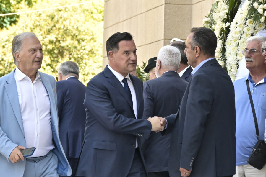 [388809] ΕΞΟΔΙΟΣ ΑΚΟΛΟΥΘΙΑ ΤΟΥ ΓΙΑΝΝΗ ΒΑΡΒΙΤΣΙΩΤΗ (ΜΙΧΑΛΗΣ ΠΑΠΑΝΙΚΟΛΑΟΥ / EUROKINISSI)