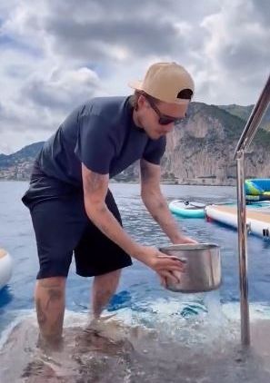 beckham-thalassa.jpg