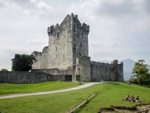 ross-castle-w.jpg