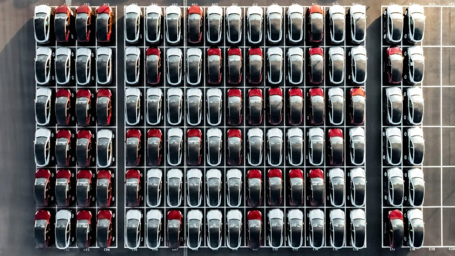 car-carrier-tesla-2.jpg