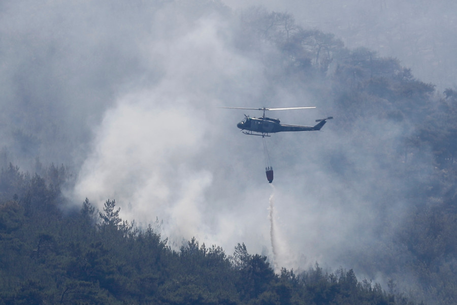 Στιγμιότυπο από κατάσβεση φωτιάς στο Λίβανο