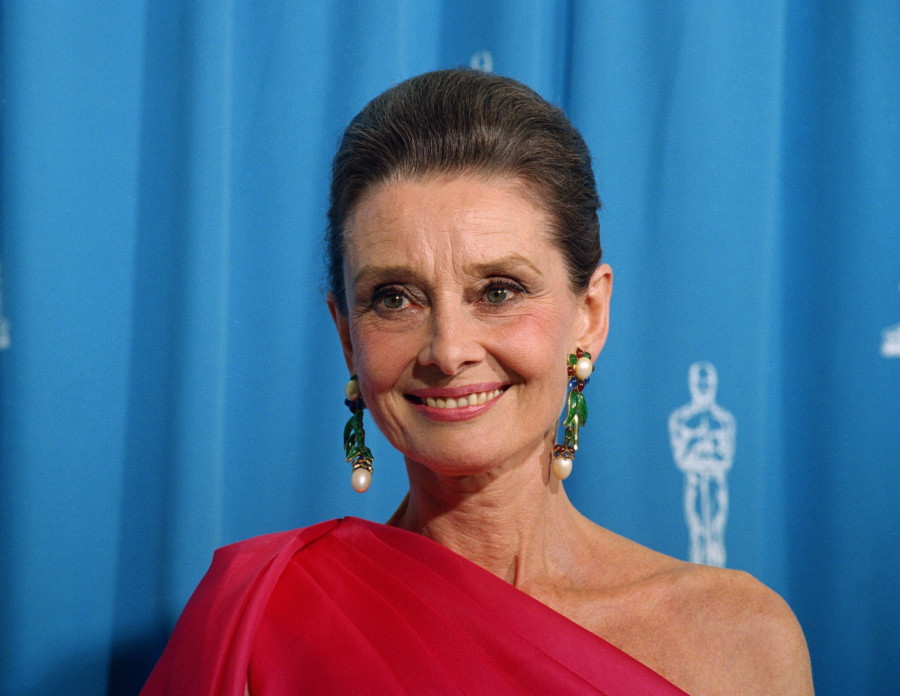Audrey  Hepburn-Charity Dispute