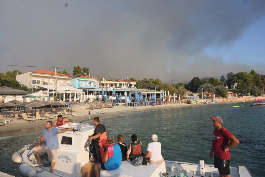 ΠΥΡΚΑΓΙΑ ΣΤΗ ΠΕΡΙΟΧΗ ΣΙΒΗΡΗ ΣΤΗ ΧΑΛΚΙΔΙΚΗ
