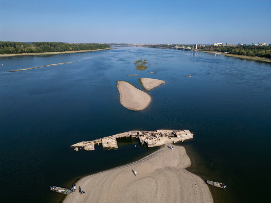 APTOPIX Serbia Extreme Weather Drought