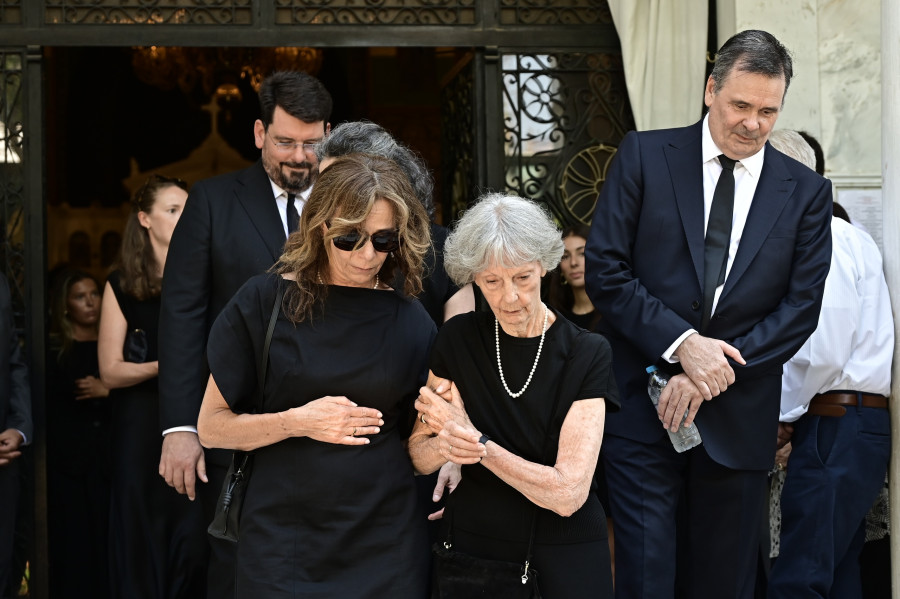 [389010] ΕΞΟΔΙΟΣ ΑΚΟΛΟΥΘΙΑ ΤΟΥ ΣΤΕΦΑΝΟΥ ΜΑΝΟΥ  (ΜΙΧΑΛΗΣ ΚΑΡΑΓΙΑΝΝΗΣ / EUROKINISSI)