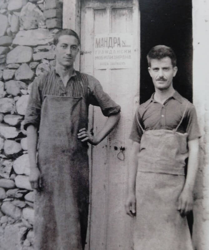 tyrokomeio-sto-fwtolibos-me-tampelasta-boylgarika.jpg