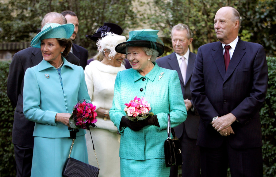 King Harald V,Queen Sonja,Queen Elizabeth II