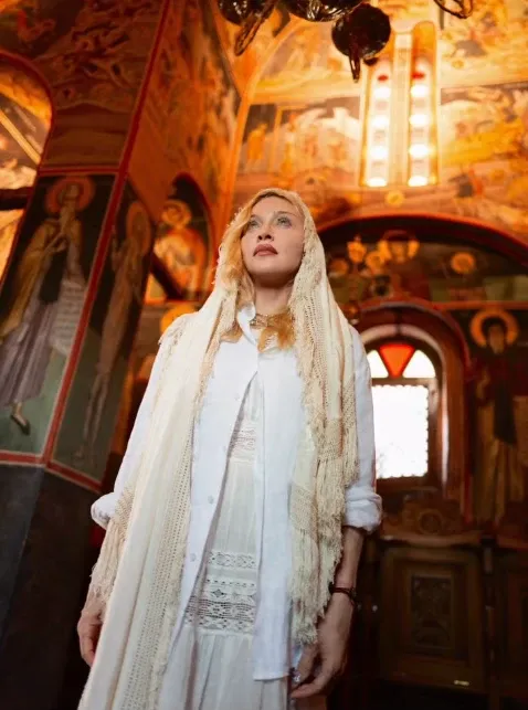 madonna2.webp