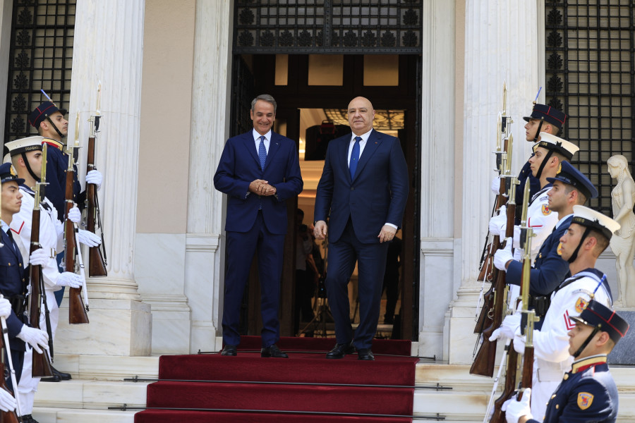 [389194] ΣΥΑΝΤΗΣΗ ΤΟΥ ΠΡΩΘΥΠΟΥΡΓΟΥ ΚΥΡΙΑΚΟΥ ΜΗΤΣΟΤΑΚΗ ΜΕ ΤΟΝ ΠΡΟΕΔΡΟ ΤΗΣ ΔΗΜΟΚΡΑΤΙΑΣ ΤΟΥ ΛΙΒΑΝΟΥ ΣΤΡΑΤΗΓΟΥ JOSEPH AOUN  (ΓΙΩΡΓΟΣ ΚΟΝΤΑΡΙΝΗΣ / EUROKINISSI)