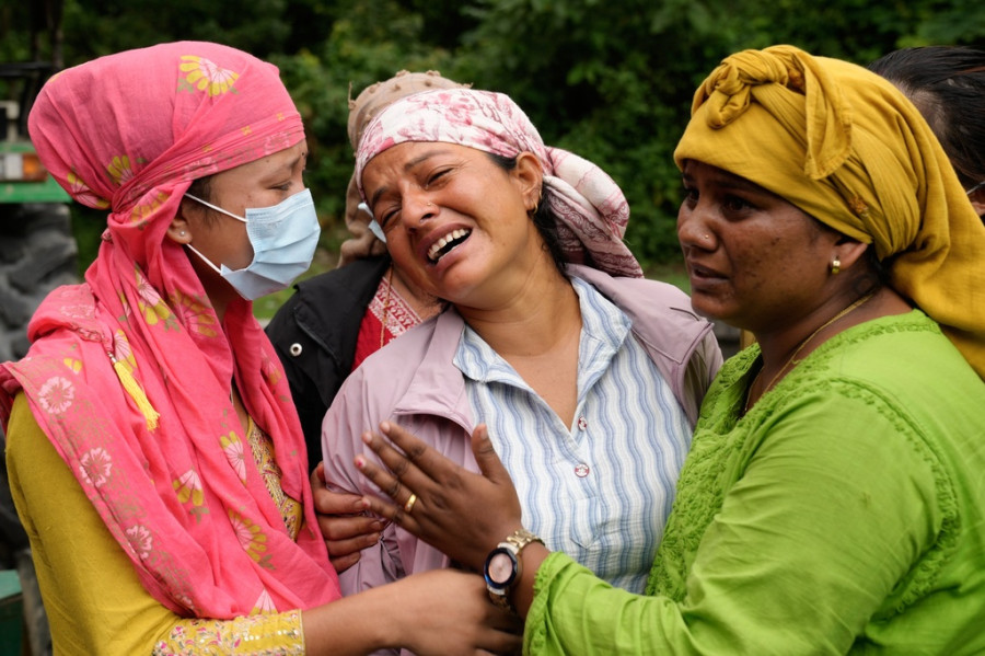 CORRECTION Nepal Flash Floods
