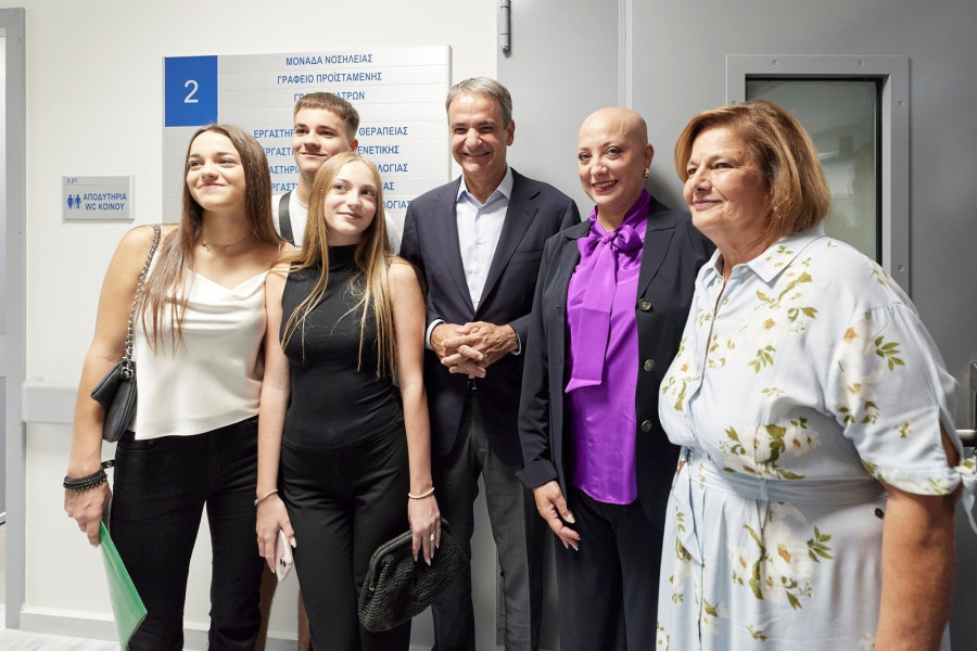 [389297] ΕΠΙΣΚΕΨΗ ΤΟΥ ΠΡΩΘΥΠΟΥΡΓΟΥ ΚΥΡΙΑΚΟΥ ΜΗΤΣΟΤΑΚΗ ΣΤΟ ΓΕΝΙΚΟ ΝΟΣΟΚΟΜΕΙΟ ΘΕΣΣΑΛΟΝΙΚΗΣ 