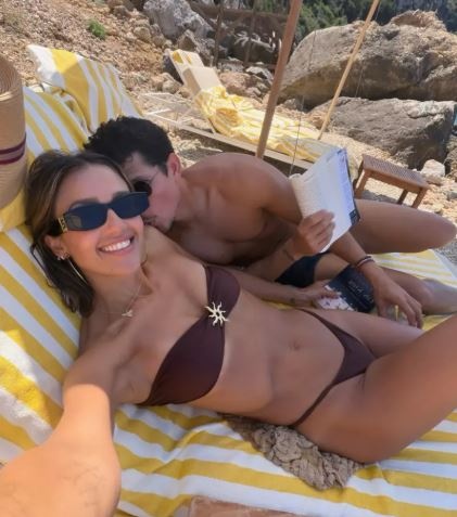 jessica-alba-magio.jpg