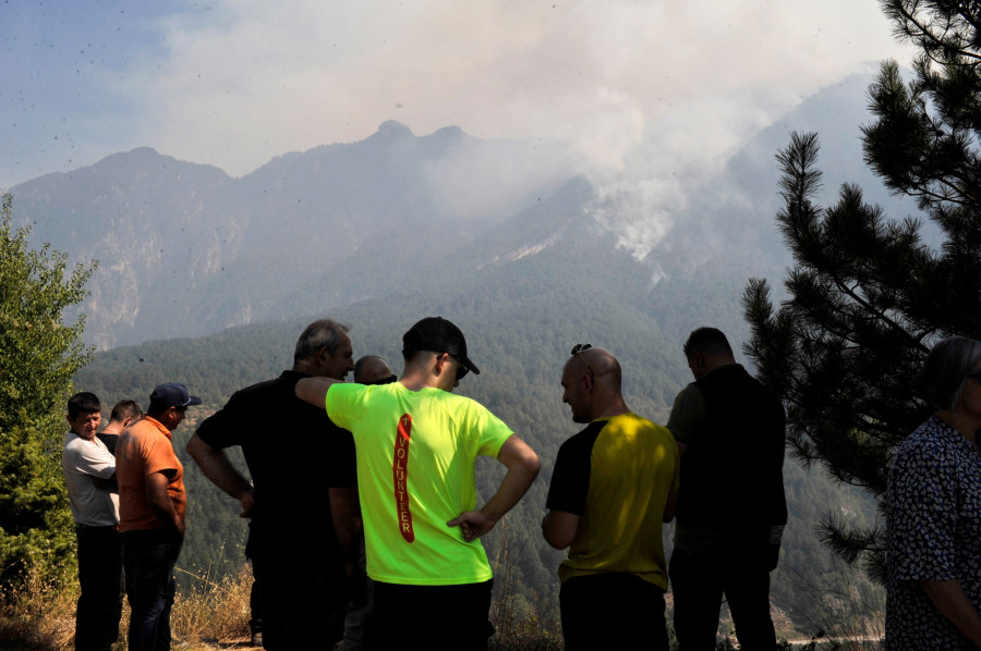 ΣΥΝΕΧΙΖΕΤΑΙ ΓΙΑ ΕΒΔΟΜΗ ΜΕΡΑ Η ΜΕΓΑΛΗ ΦΩΤΙΑ ΣΤΗΝ ΚΟΝΙΤΣΑ
