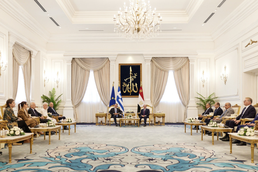 [389403] ΜΕΤΑΒΑΣΗ ΤΟΥ ΠΡΩΘΥΠΟΥΡΓΟΥ ΚΥΡΙΑΚΟΥ ΜΗΤΣΟΤΑΚΗ ΣΤΟ ΕΛ ΑΛΑΜΕΪΝ ΣΤΗΝ ΑΙΓΥΠΤΟ  (ΔΗΜΗΤΡΗΣ ΠΑΠΑΜΗΤΣΟΣ/ Γ.Τ ΠΡΩΘΥΠΟΥΡΓΟΥ/EUROKINISSI)