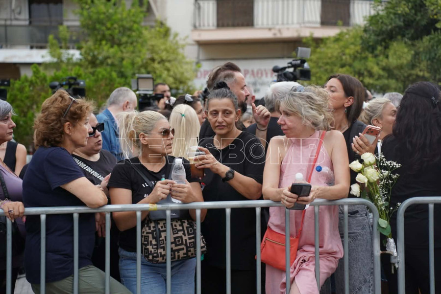 Μαζωνάκης