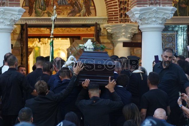 Κηδεια Μαζωνακη