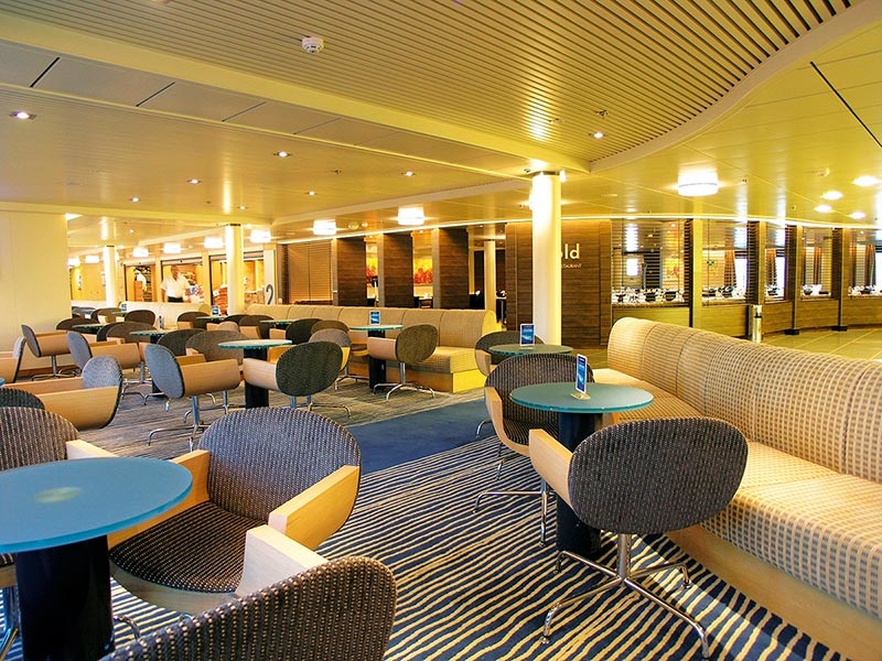 elyros-cafe-bar-anek-lines.jpg