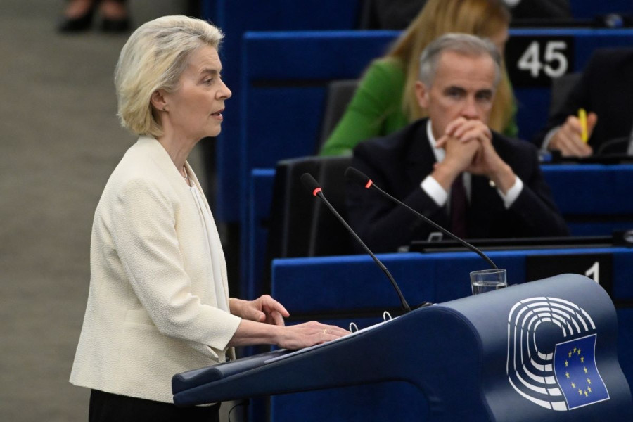 Ούρσουλα φον Ντερ Λάιεν Μάικ Κάρνεϊ