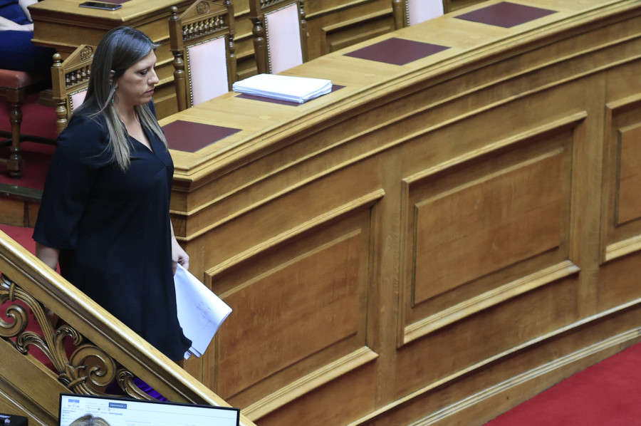 Η Ζωή Κωνσταντοπούλου 