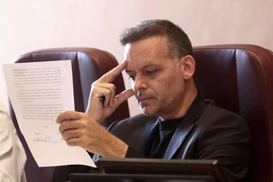 Χαρης Δουκας 