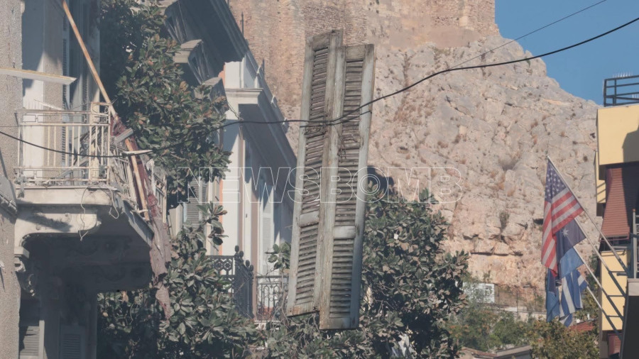 plaka-ekriksi-3.jpg