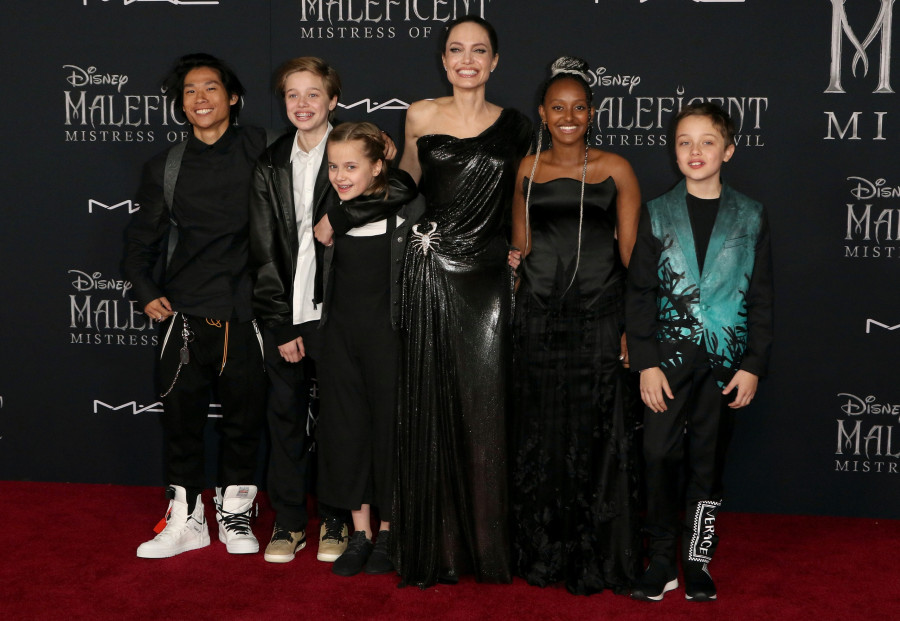 Angelina Jolie,Maddox Jolie-Pitt,Shiloh Jolie-Pitt,Vivienne Jolie-Pitt,Zahara Jolie-Pitt,Knox Jolie-Pitt