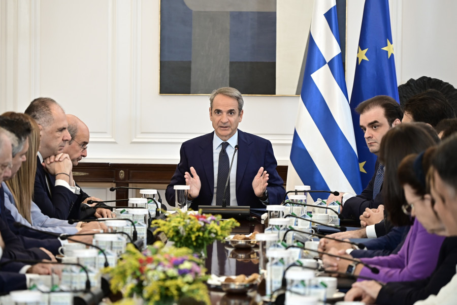 [389899] ΣΥΝΕΔΡΙΑΣΗ ΤΟΥ ΥΠΟΥΡΓΙΚΟΥ  ΣΥΜΒΟΥΛΙΟΥ(MΙΧΑΛΗΣ ΚΑΡΑΓΙΑΝΝΗΣ/EUROKINISSI)