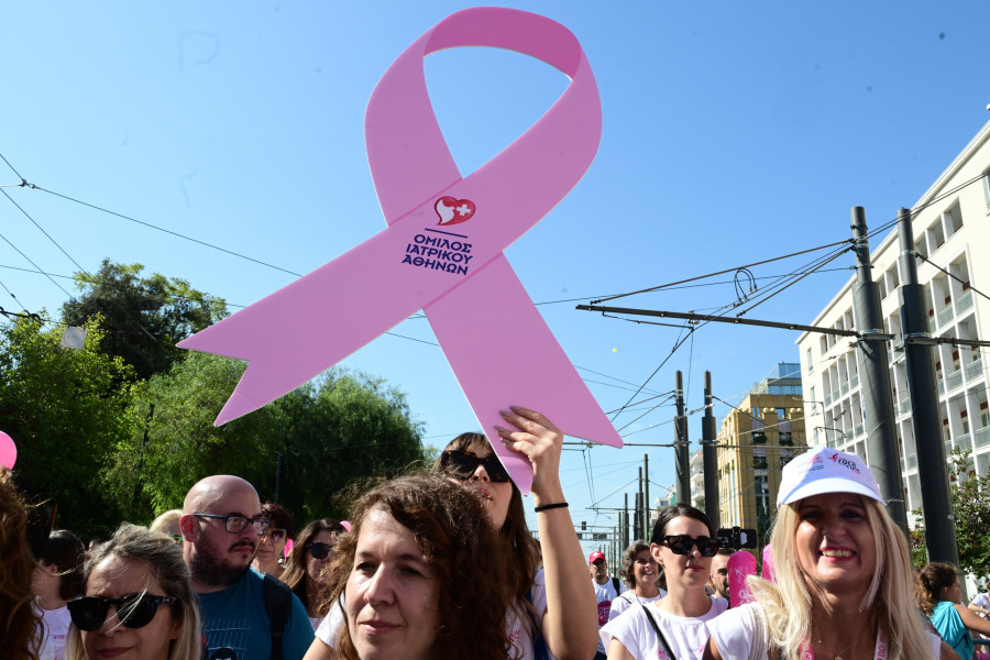 [372172] 16ο RACE FOR THE CURE ΣΥΜΒΟΛΙΚΟΣ ΑΓΩΝΑΣ ΔΡΟΜΟΥ ΚΑΤΑ ΤΟΥ ΚΑΡΚΙΝΟΥ ΤΟΥ ΜΑΣΤΟΥ (TATIANA ΜΠΟΛΑΡΗ/EUROKINISSI)