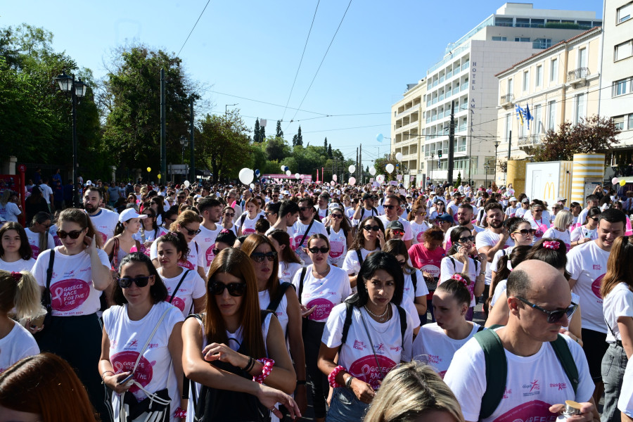 [372172] 16ο RACE FOR THE CURE ΣΥΜΒΟΛΙΚΟΣ ΑΓΩΝΑΣ ΔΡΟΜΟΥ ΚΑΤΑ ΤΟΥ ΚΑΡΚΙΝΟΥ ΤΟΥ ΜΑΣΤΟΥ (TATIANA ΜΠΟΛΑΡΗ/EUROKINISSI)