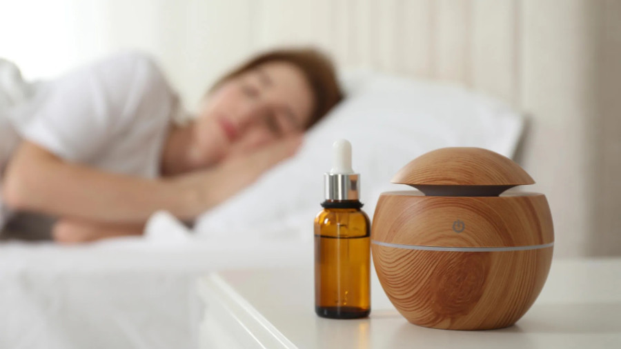 woman-sleeping-deeply-essential-oil-aroma-diffuser.jpg
