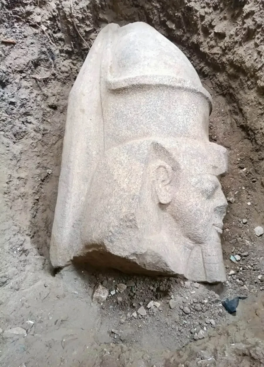 second-thought-depict-celebrated-pharaoh-145005092.webp