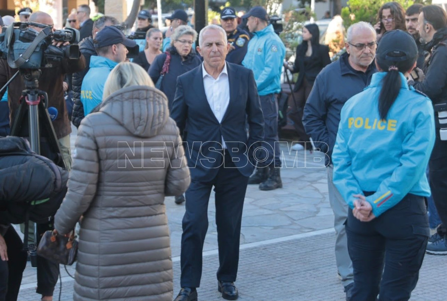 μνημόσυνο μαζωνάκη
