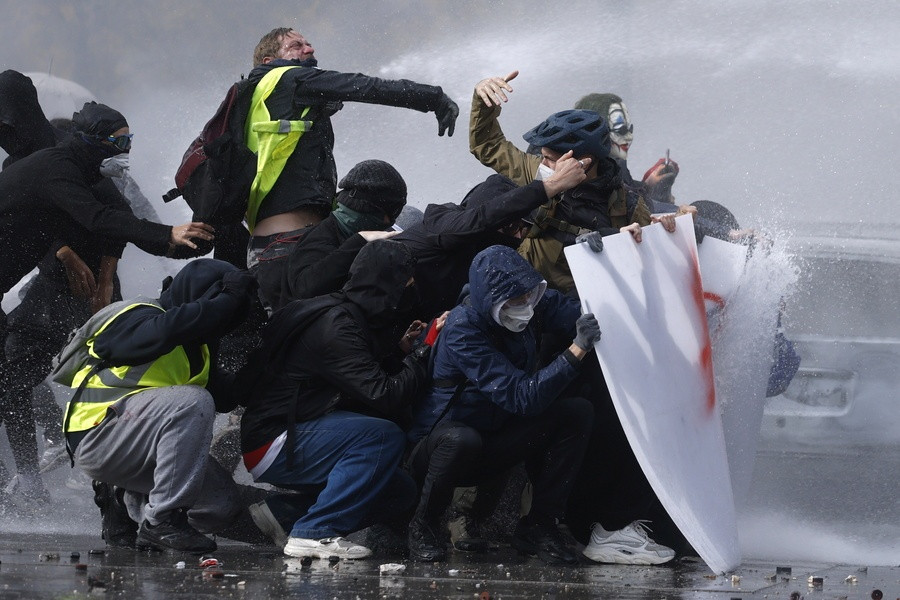 Nationwide protests over cost of living and public services in France