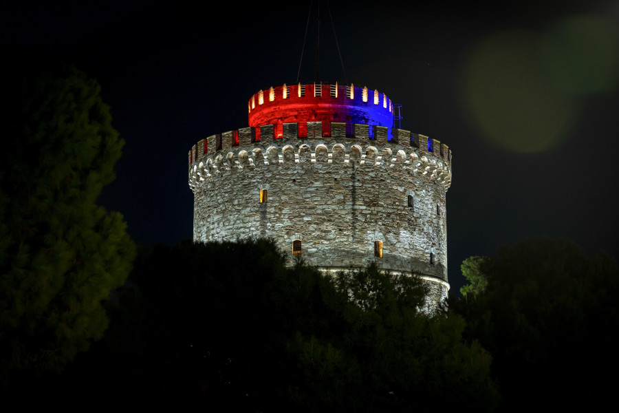 [390609] ΝΕΟΣ ΦΩΤΙΣΜΟΣ ΑΝΑΔΕΙΞΗΣ ΣΤΟΝ ΛΕΥΚΟ ΠΥΡΓΟ ΤΗΣ ΘΕΣΣΑΛΟΝΙΚΗΣ(ΒΕΡΒΕΡΙΔΗΣ ΒΑΣΙΛΗΣ/MOTION TEAM)