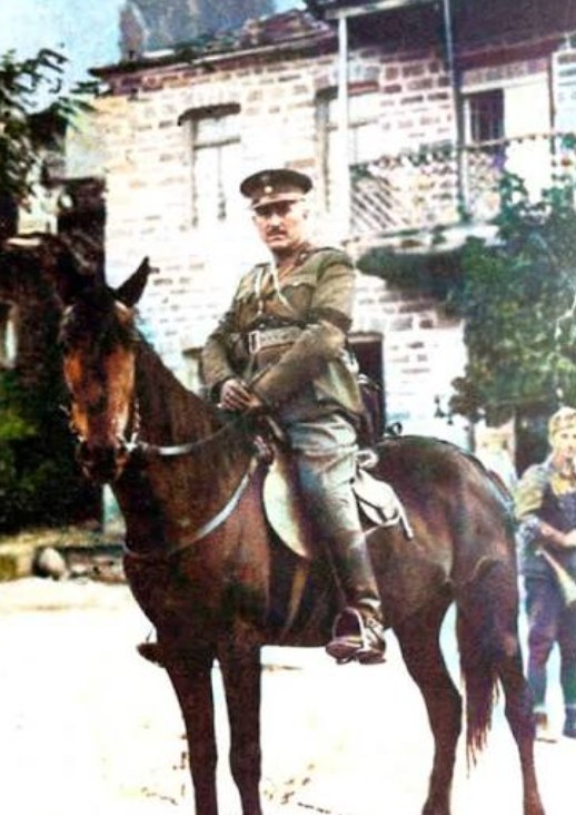 davakis.jpg