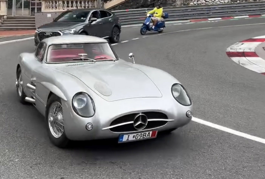 mercedes-300-slr-uhlenhaut-coupe-4.jpg