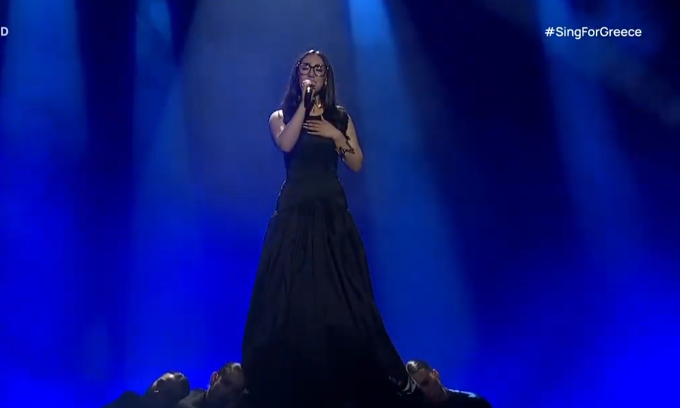 Eurovision: Συγκίνησε ξανά η Klavdia με την «Αστερομάτα» - Η εμφάνιση στον Α’ ημιτελικό της ΕΡΤ